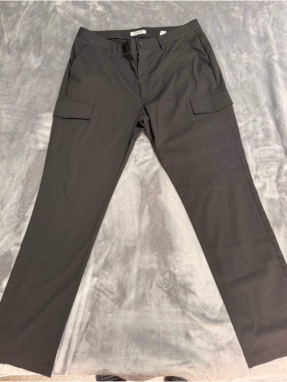 Kenneth Cole Reaction Black Cargo Pants with Flap Pockets